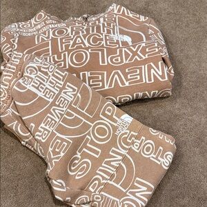 The North Face Kids Set in Tan with White Lettering
